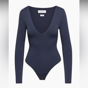 Aritzia blue long sleeve contour v-neck bodysuit